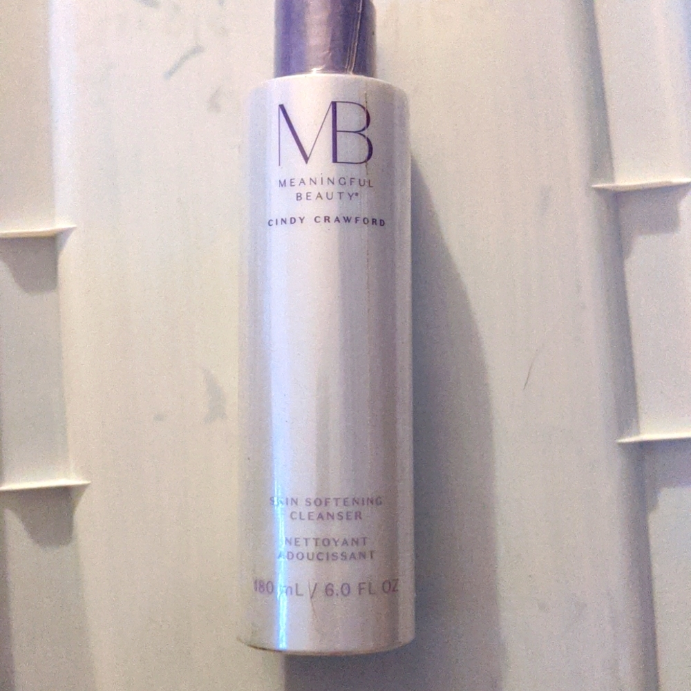 Meaningful beauty skin softening cleanser